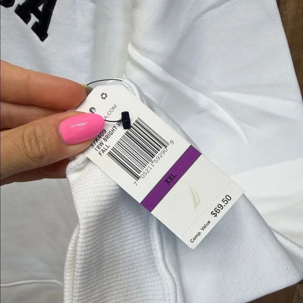 Nautica - White Crewneck with Black Lettering - Picture 2 of 8
